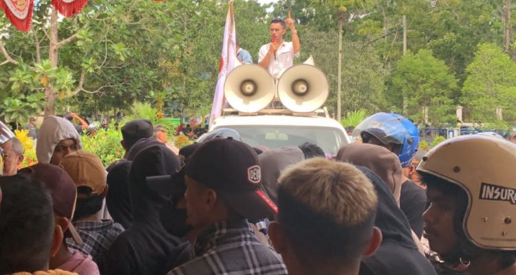 Ratusan Massa Demo Kantor BPOM Kendari