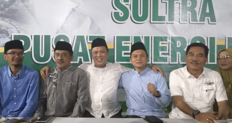 Rapatkan Barisan Menyongsong Pilgub 2024, Ruksamin dan Tim Relawan Selaras Konawe Buka Puasa Bareng