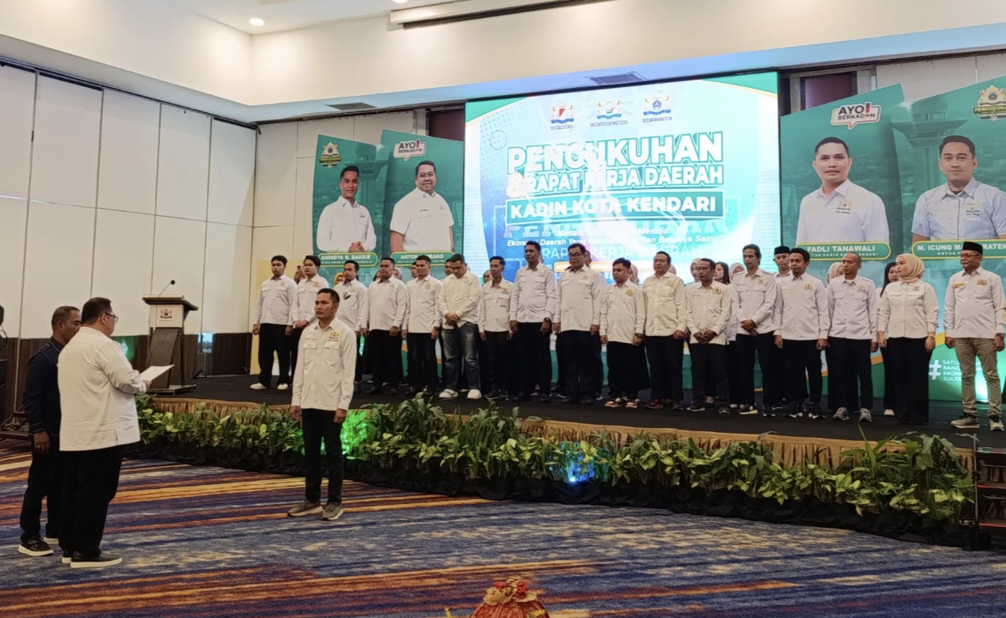 IMG_20251023_164341 Ketua Kadin Sultra Kukuhkan Pengurus Kadin Kota Kendari Periode 2024-2029