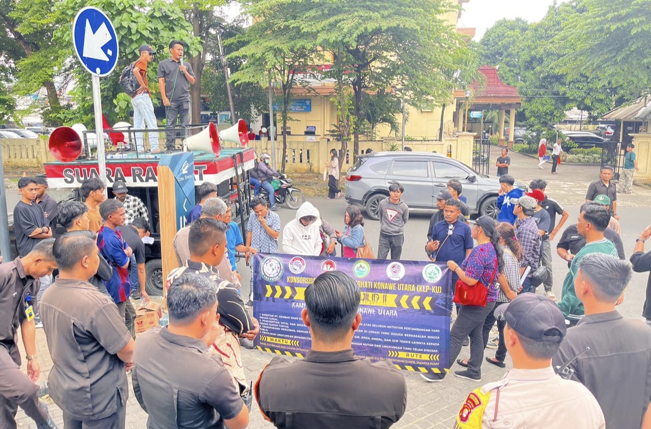 Ratusan Massa Geruduk Kantor PT Kembar Emas Sultra di Jakarta, Tuntut Dugaan Praktik Tambang Ilegal Diusut