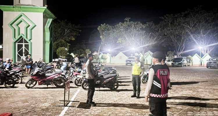 Polres Konut Jaga Kekhusyukan Tarawih, Warga Rasakan Ramadan yang Aman dan Tenang